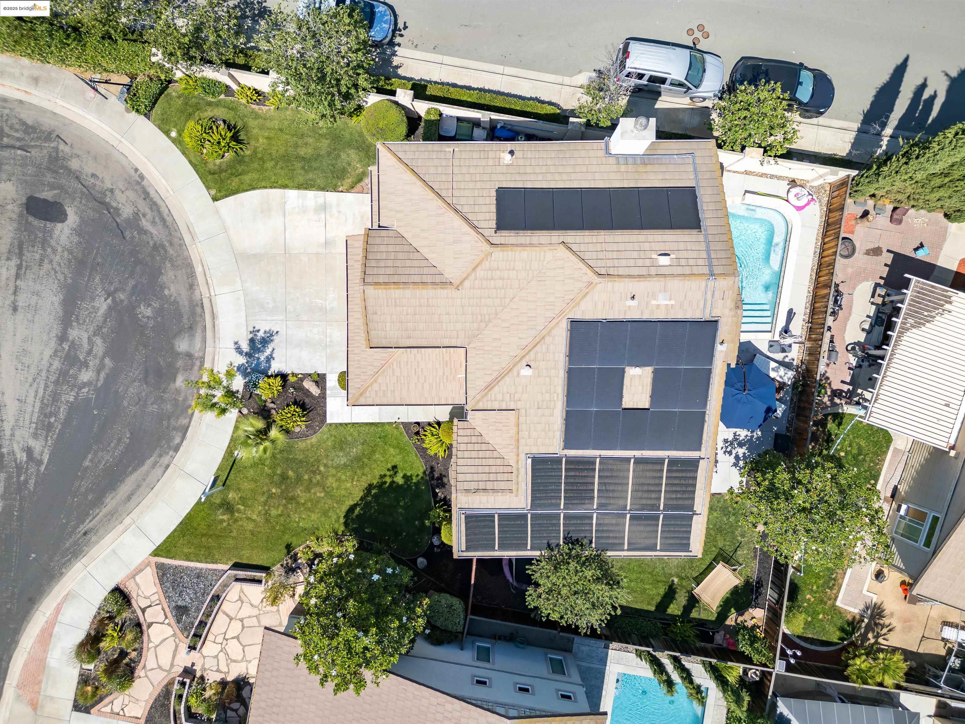 561 Orange Ct