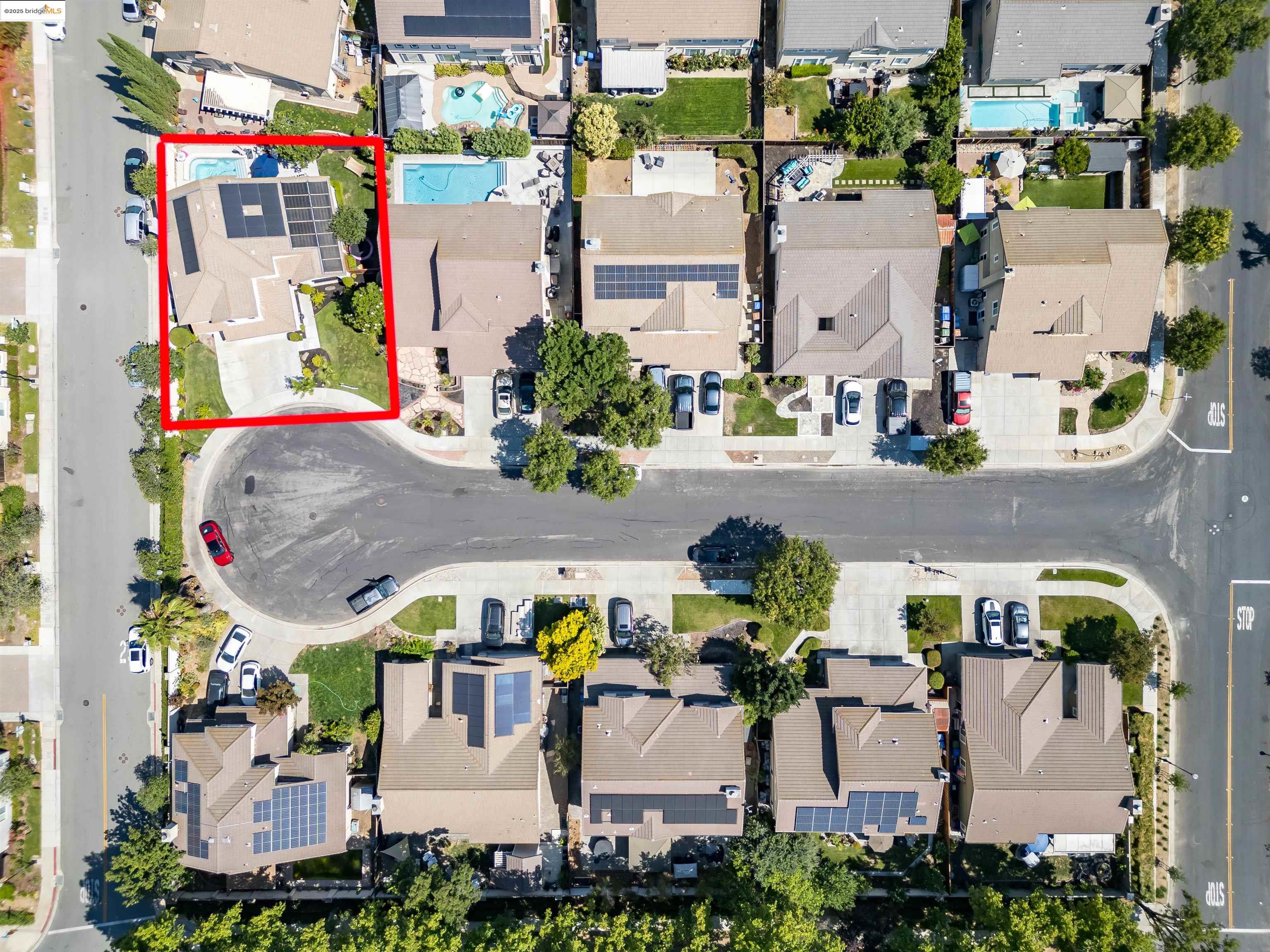 561 Orange Ct