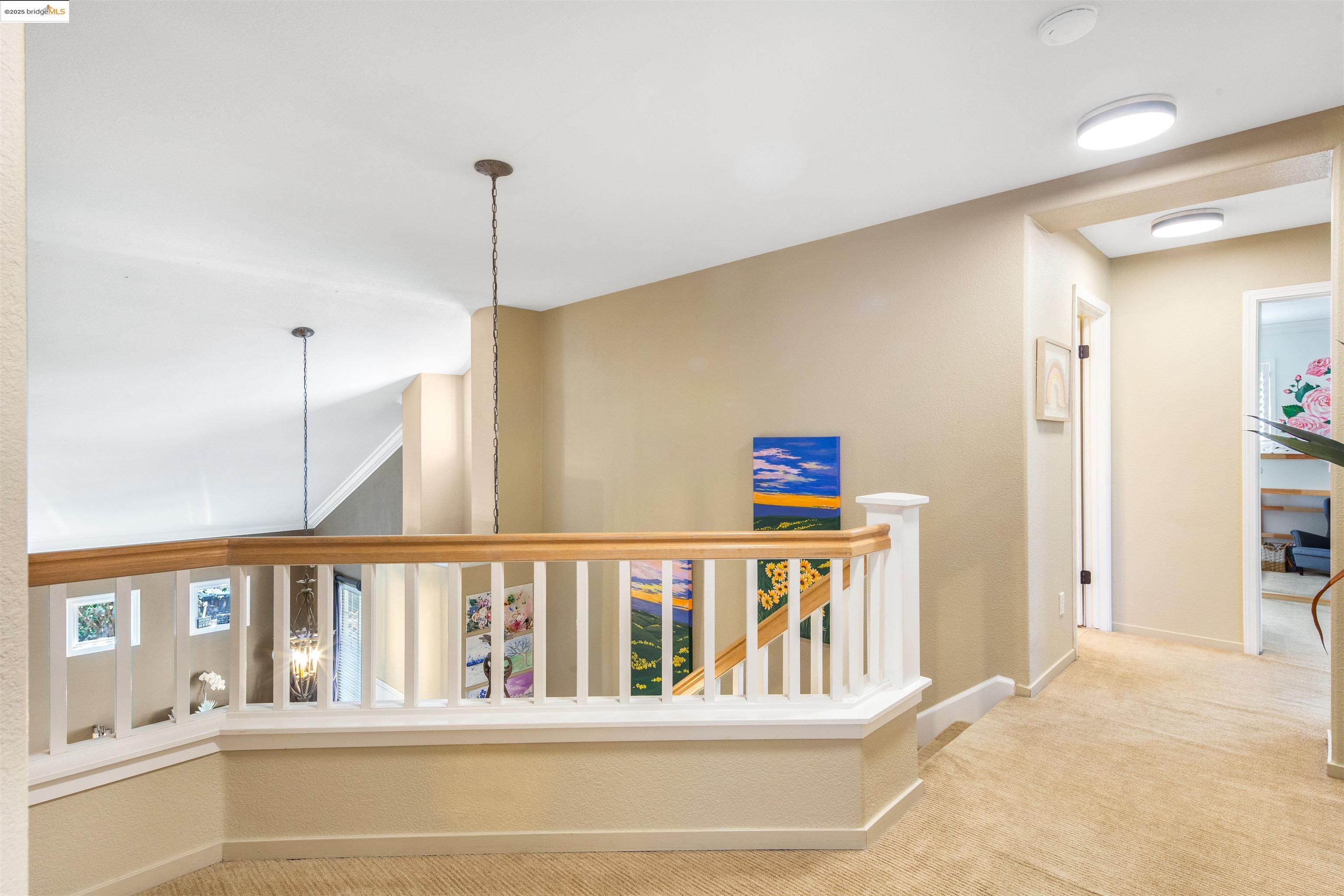 561 Orange Ct