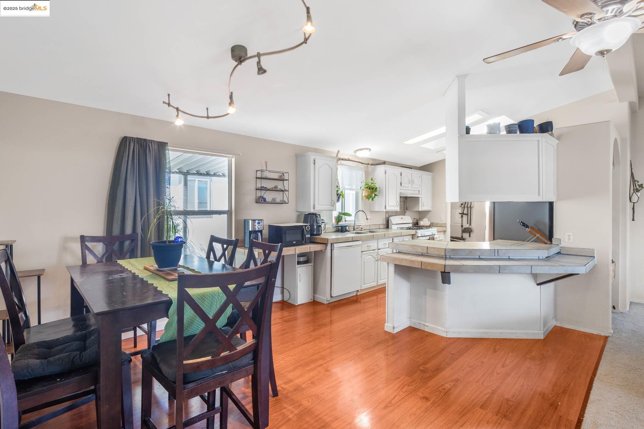 16711 Marsh Creek Rd # 158