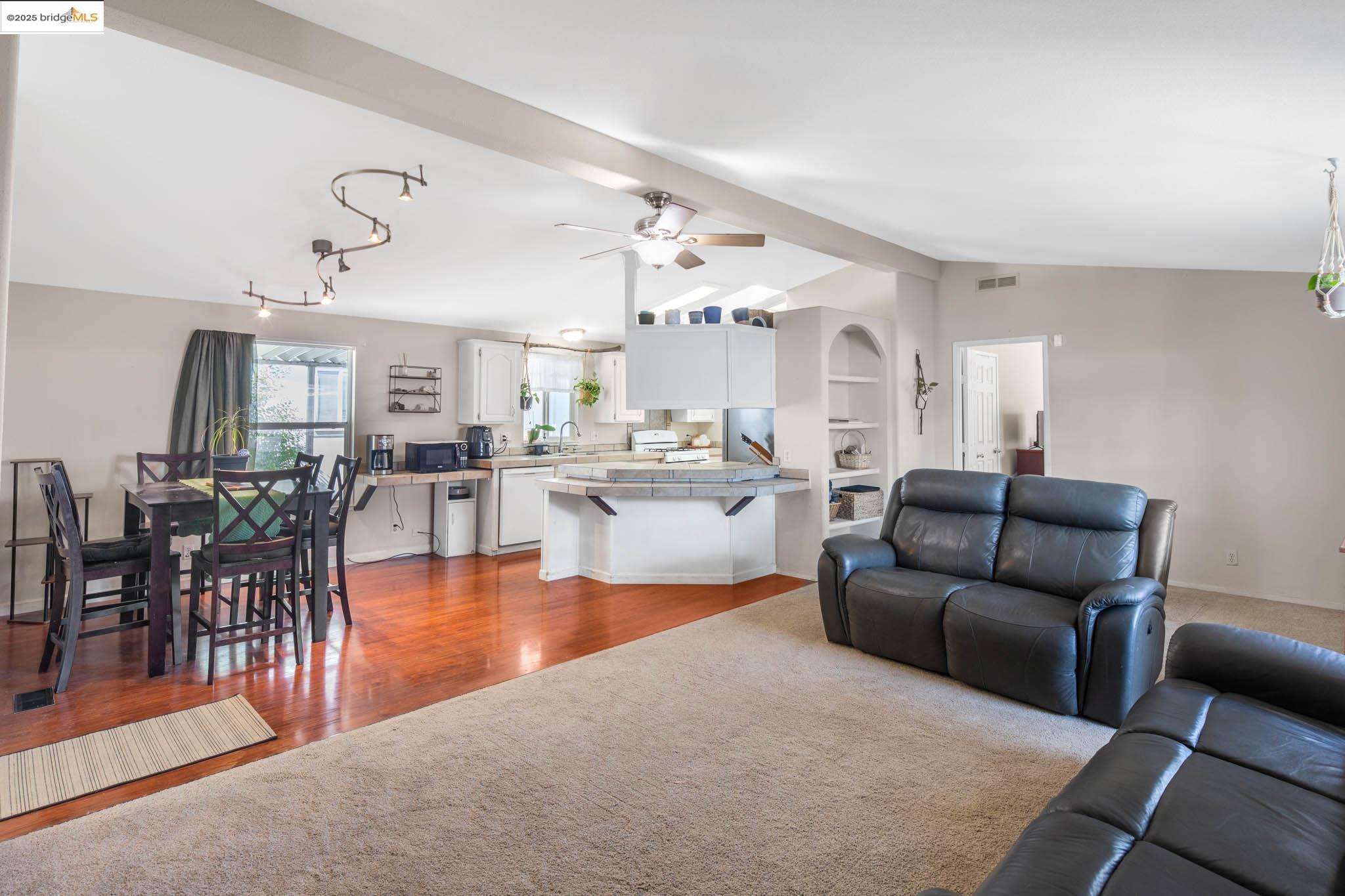 16711 Marsh Creek Rd # 158