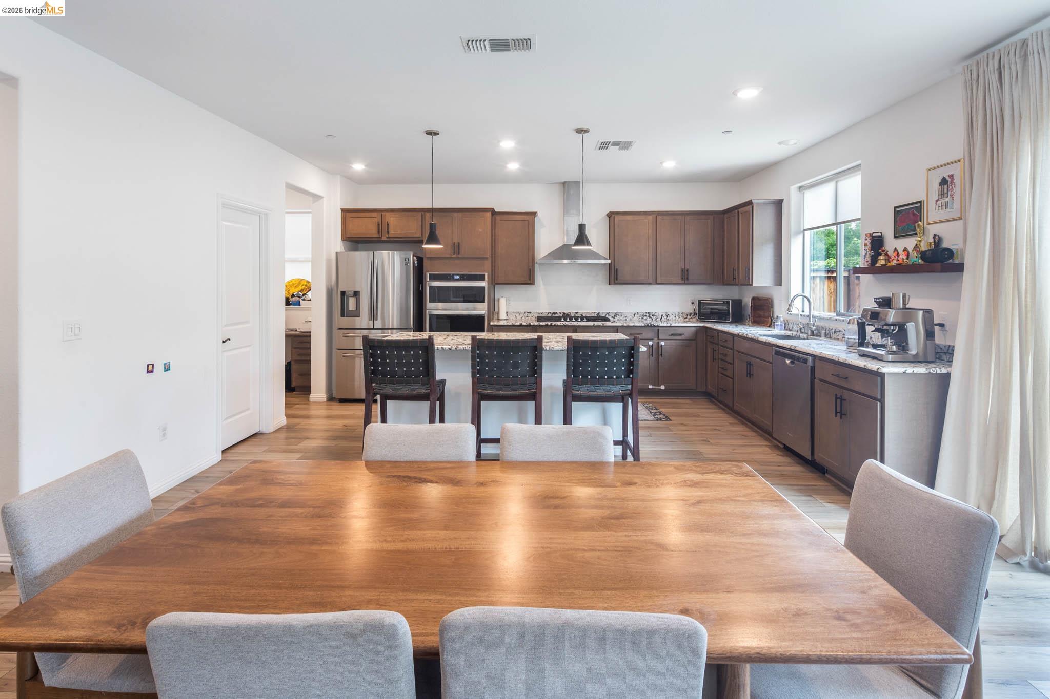 204 Wooley Creek Way