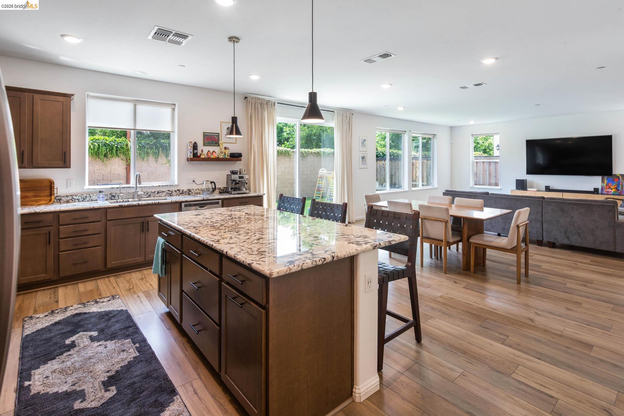 204 Wooley Creek Way