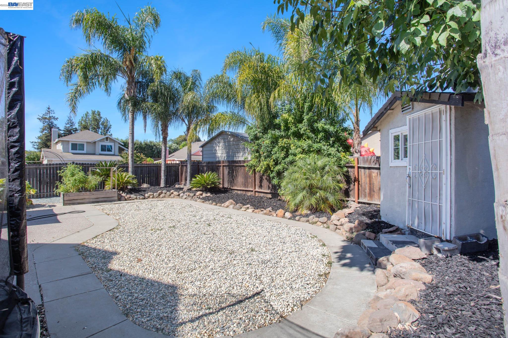 305 Helena Ct.