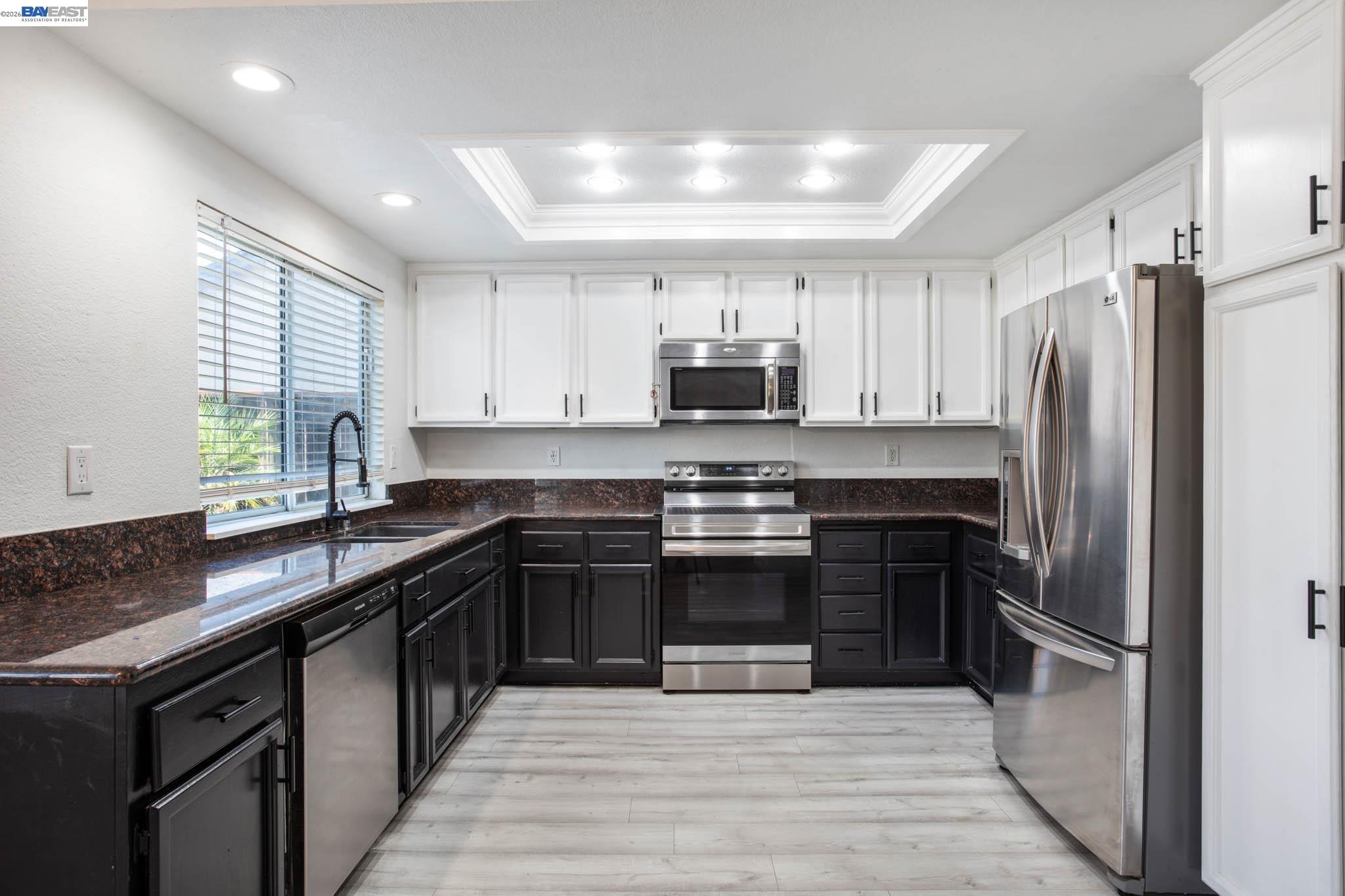 305 Helena Ct.
