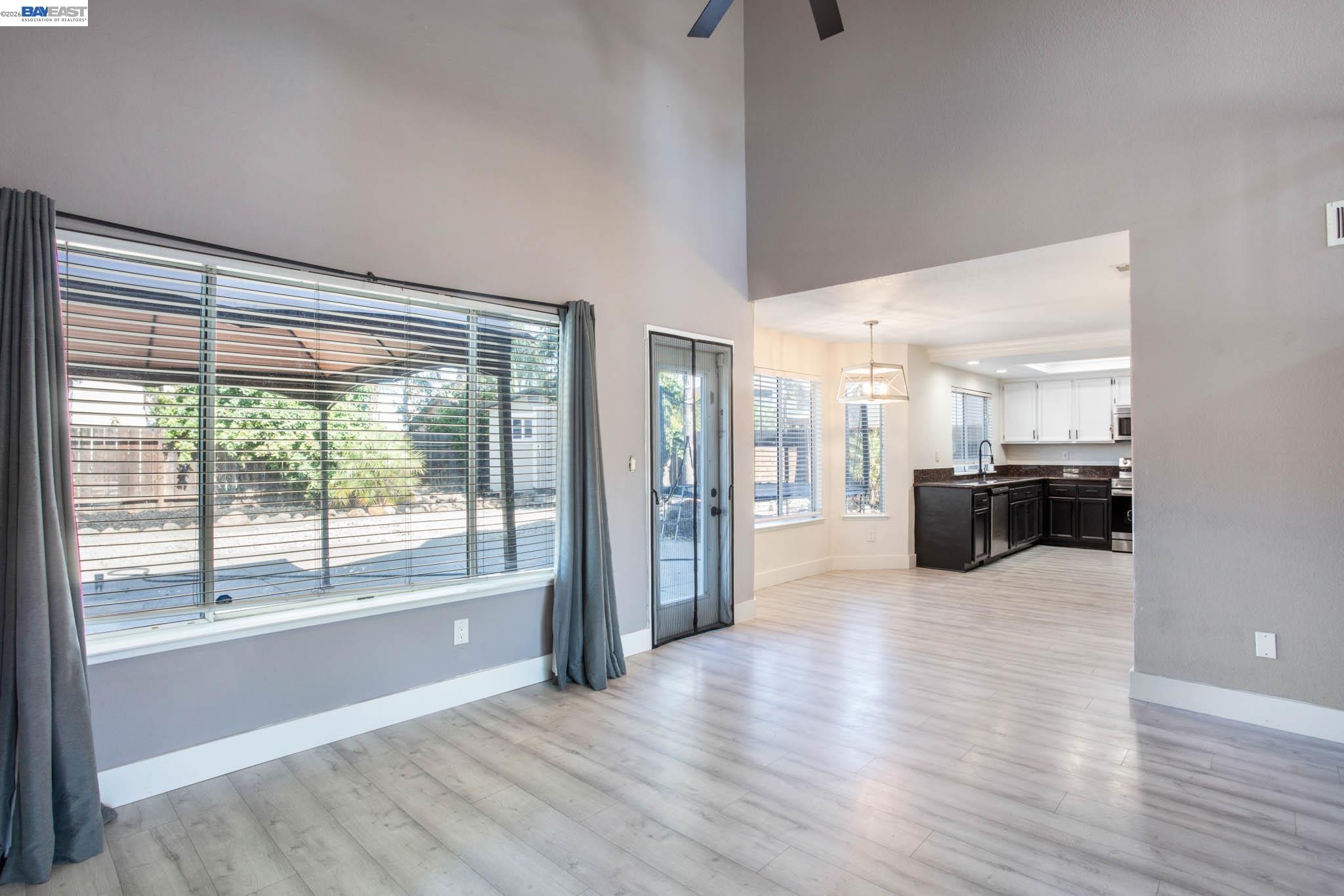 305 Helena Ct.