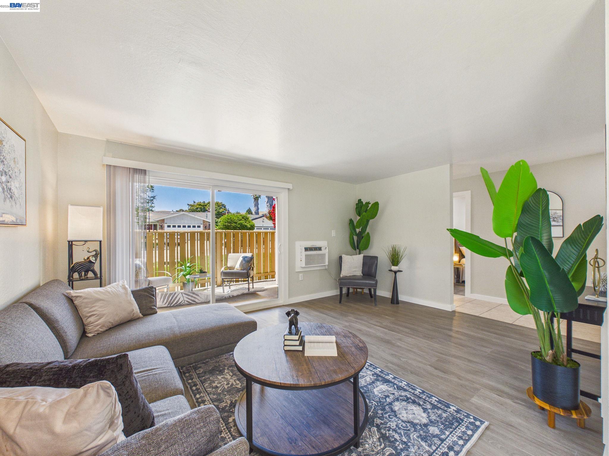 8975 Alcosta Blvd # 101