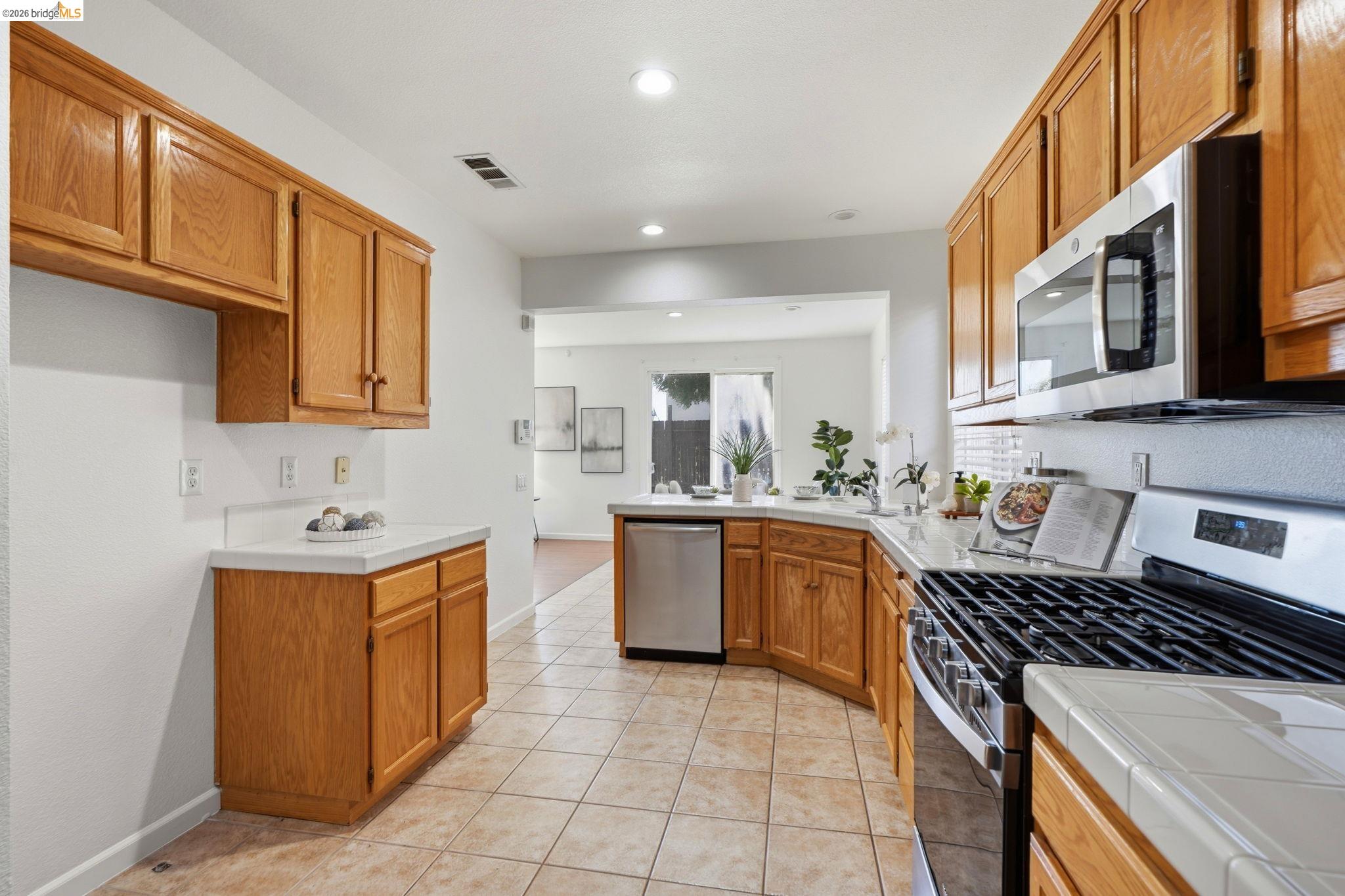 4108 Regatta Dr