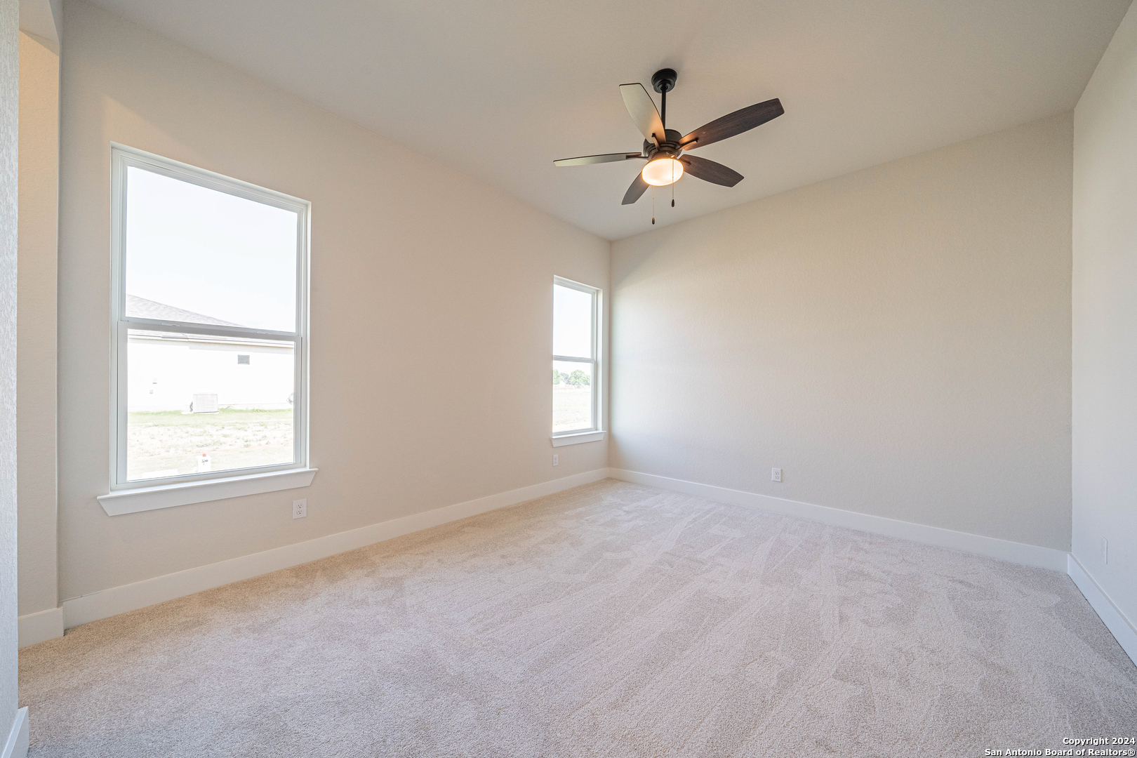 235 Venado Oaks