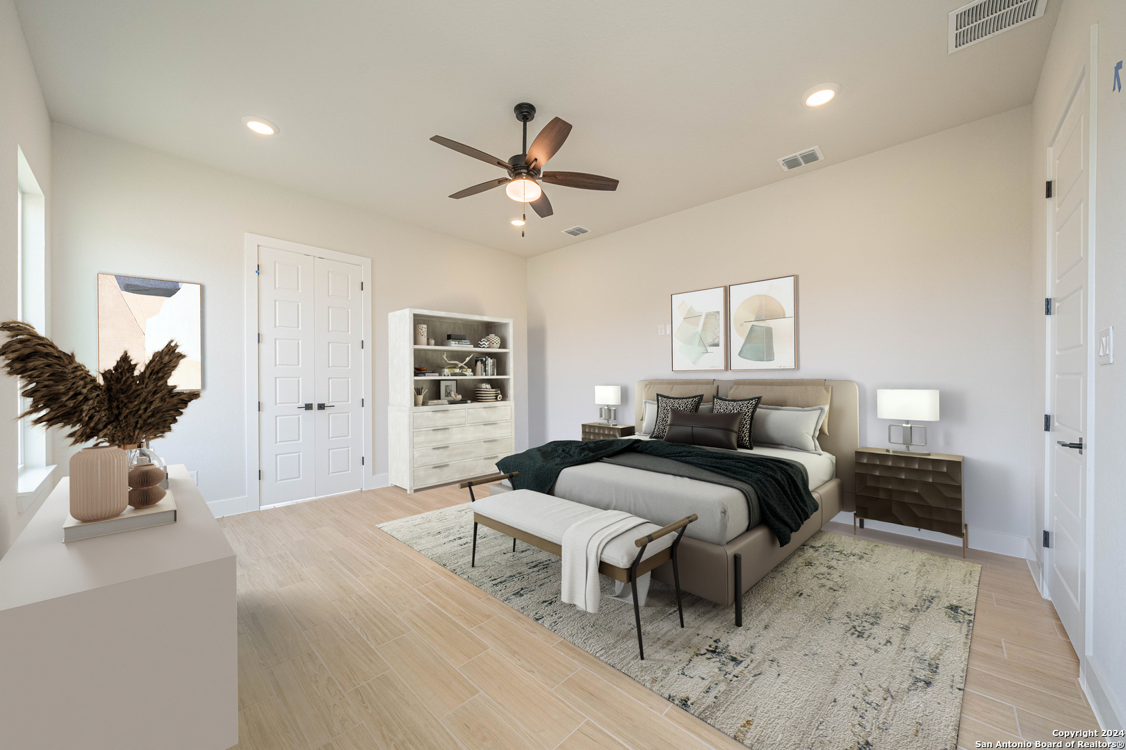 235 Venado Oaks