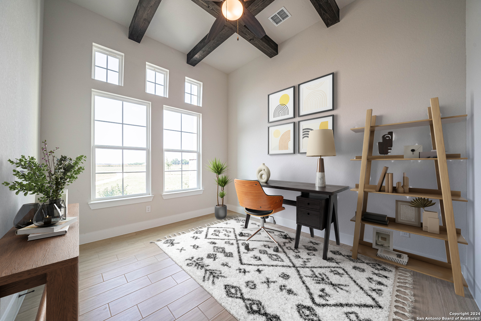 235 Venado Oaks