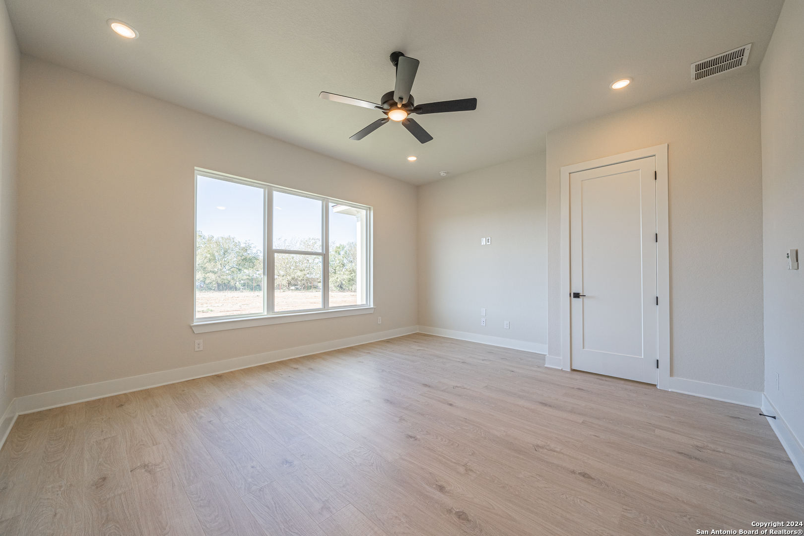 311 Venado Oaks