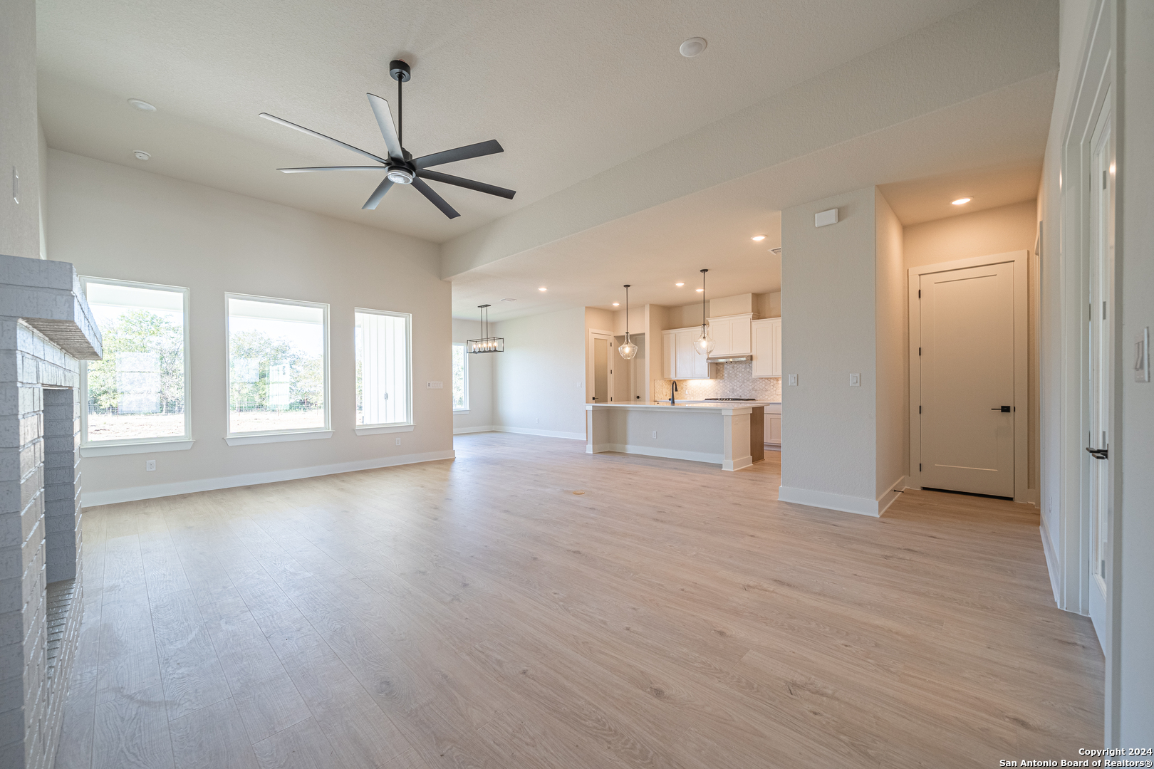 311 Venado Oaks