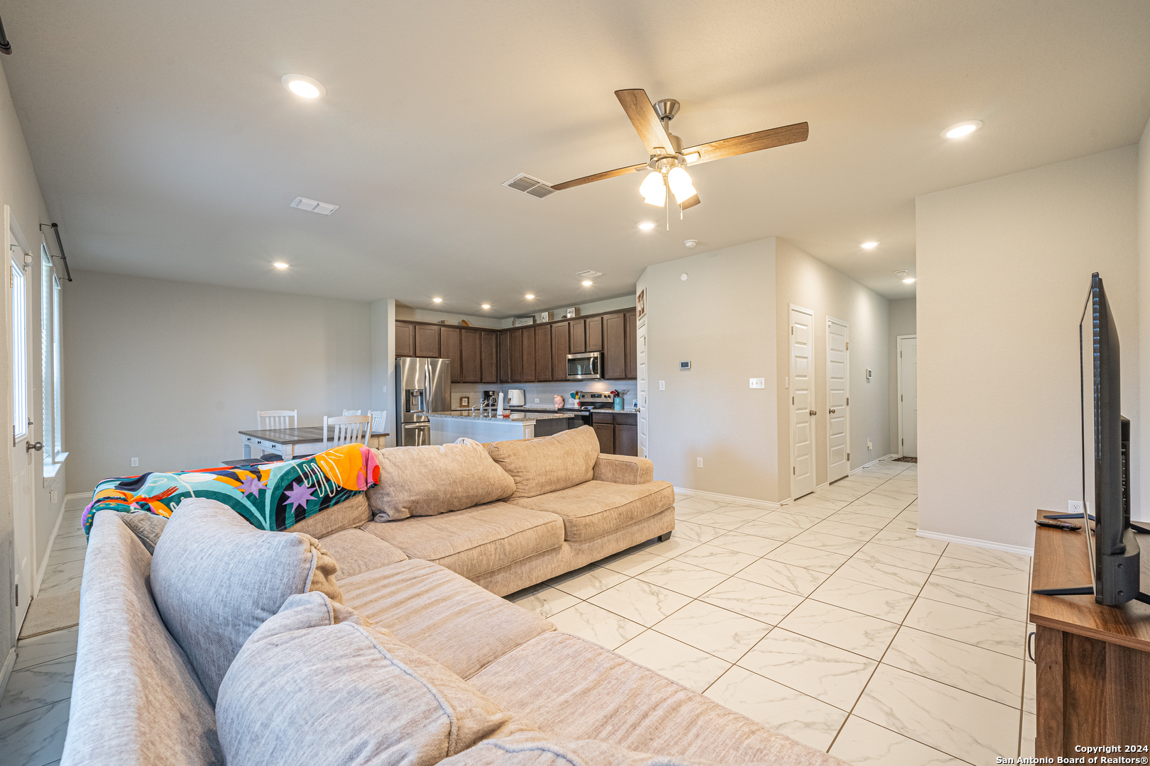 3303 Rosita Way