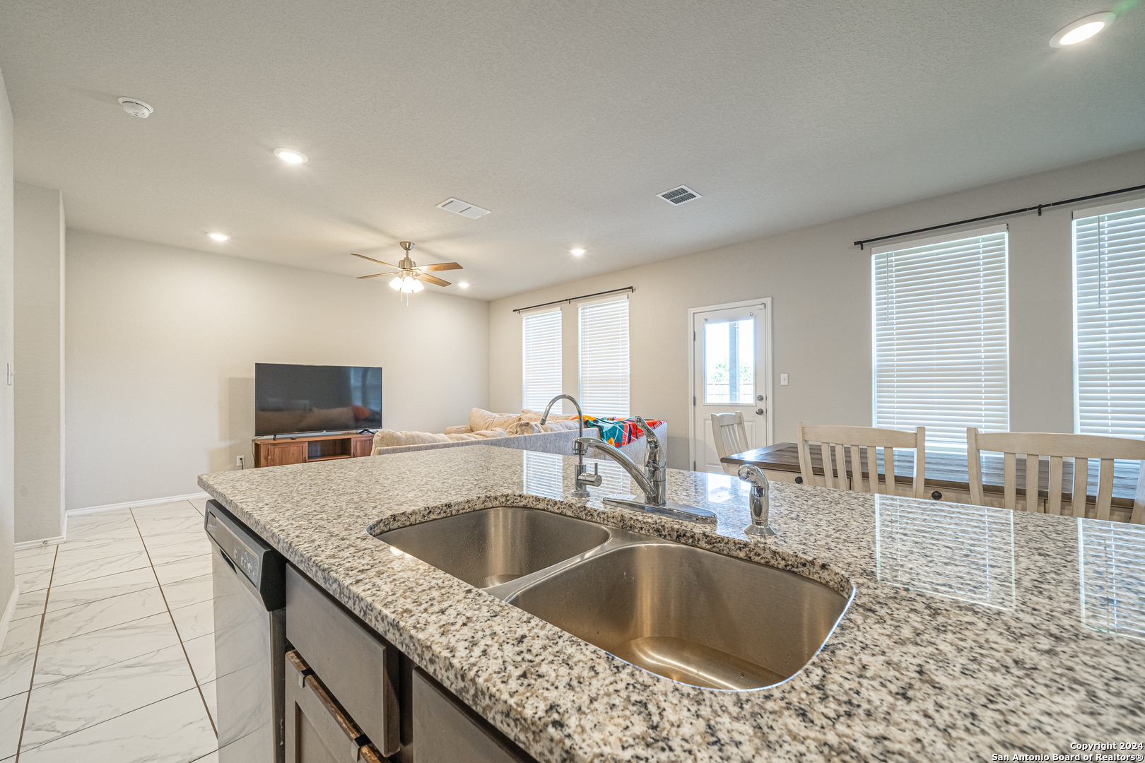 3303 Rosita Way