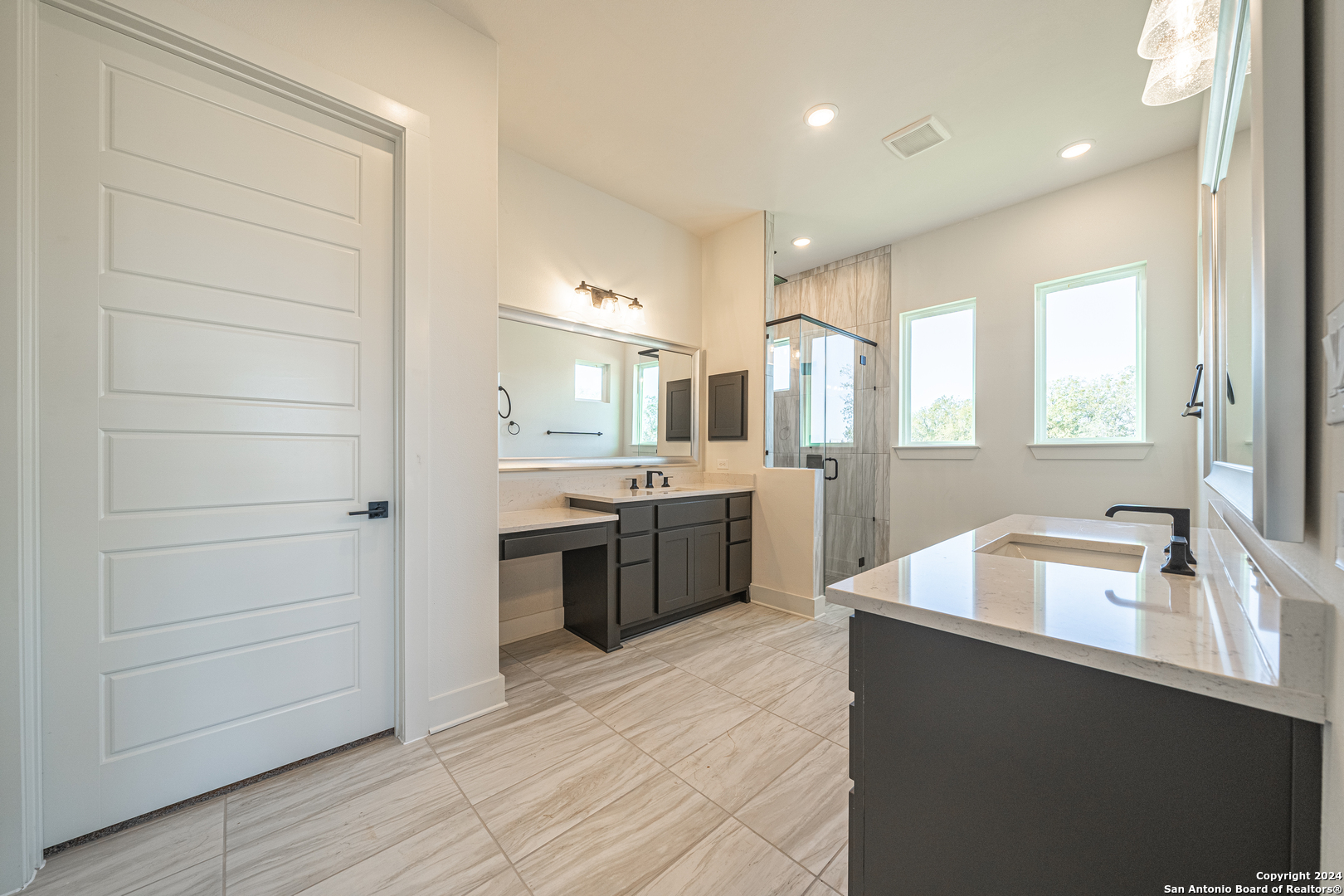 310 Venado Oaks
