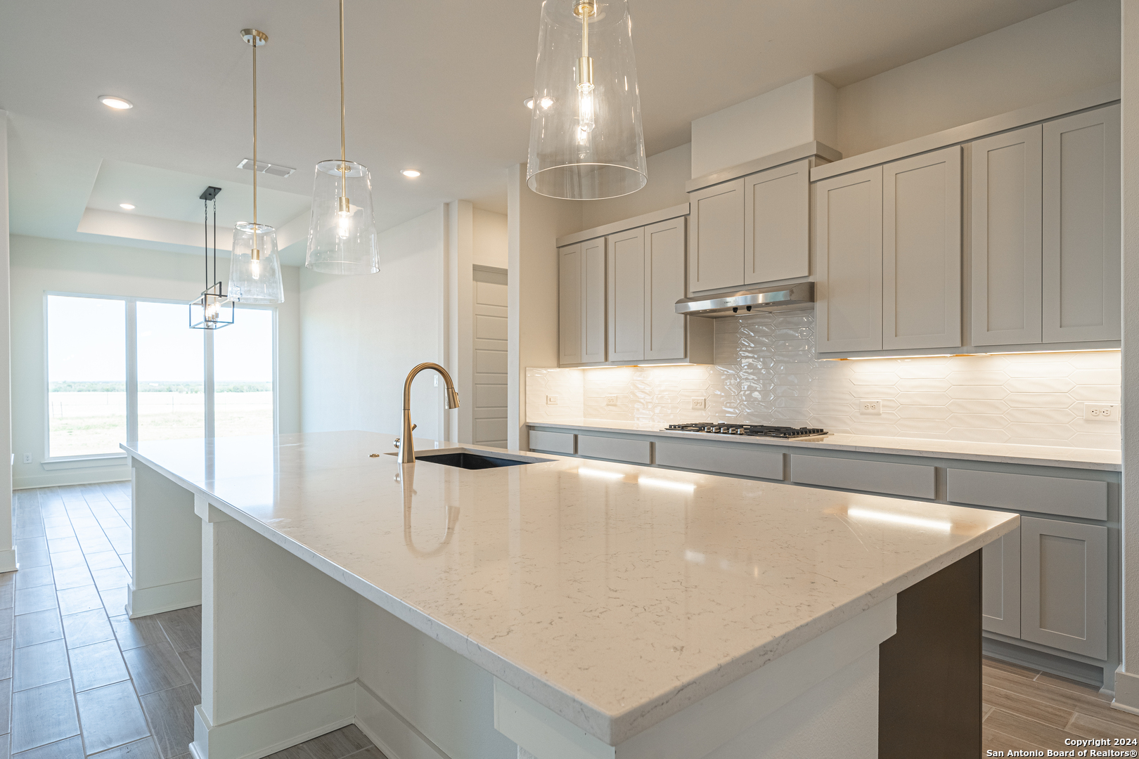 310 Venado Oaks