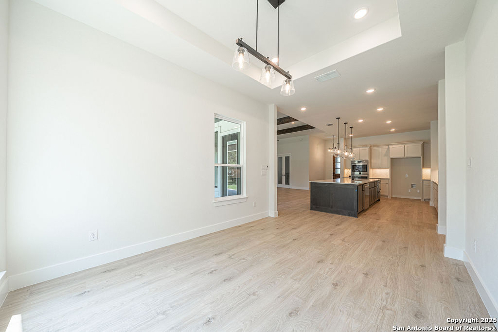 1262 Smoky Loop