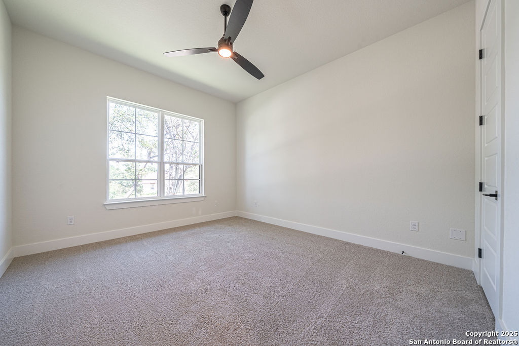 1262 Smoky Loop