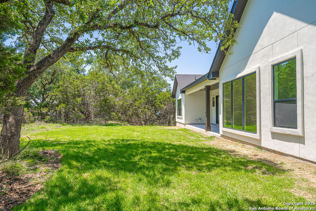 1262 Smoky Loop