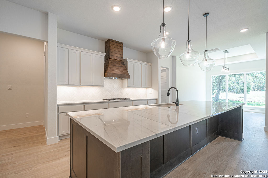 1262 Smoky Loop