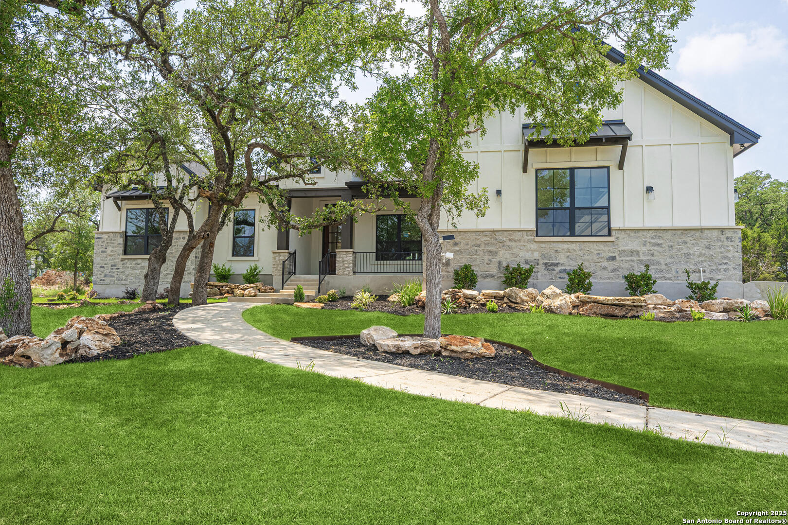 1262 Smoky Loop