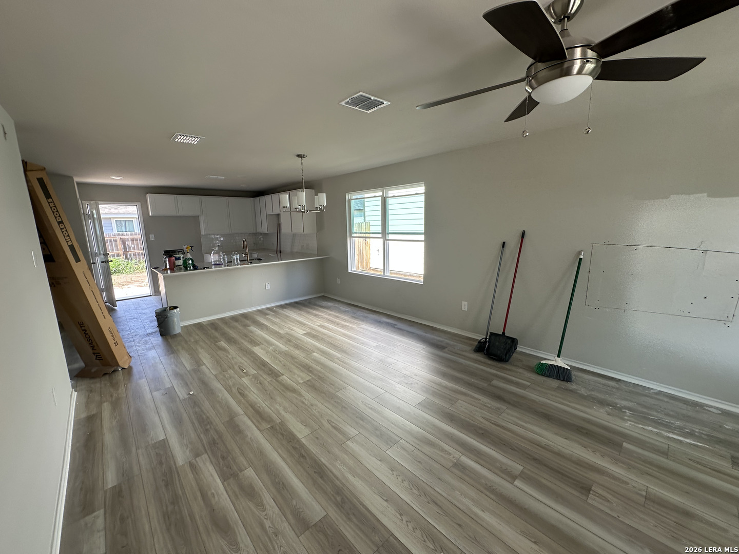 304 W Martindale