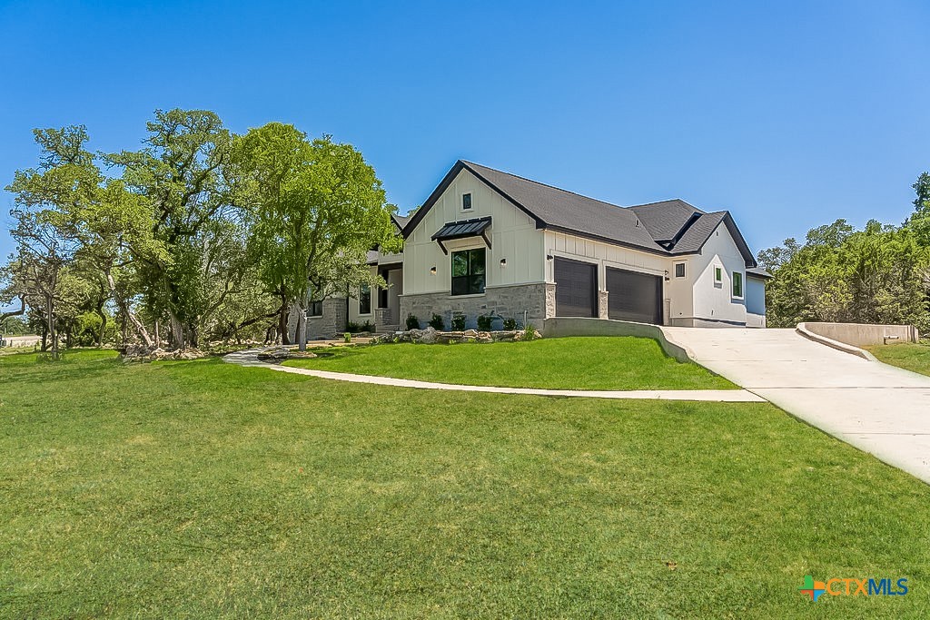 1262 Smoky Loop Road