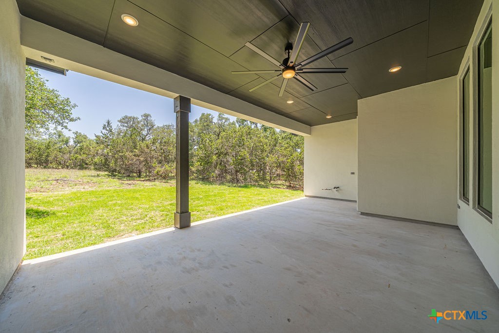 1262 Smoky Loop Road