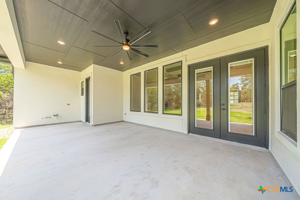 1262 Smoky Loop Road