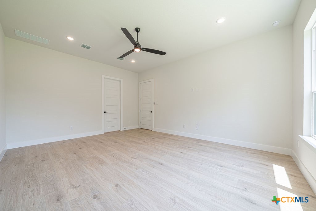 1262 Smoky Loop Road
