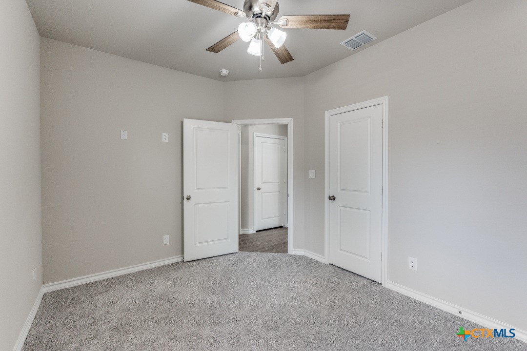 228 W Martindale