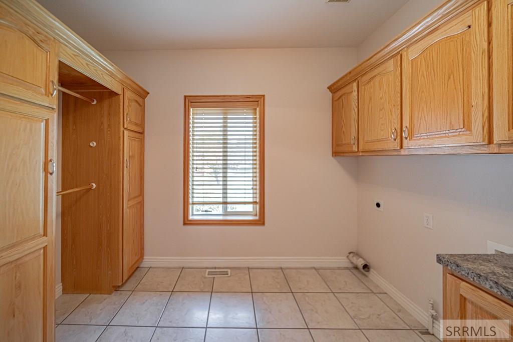 2855 Woodbridge Drive