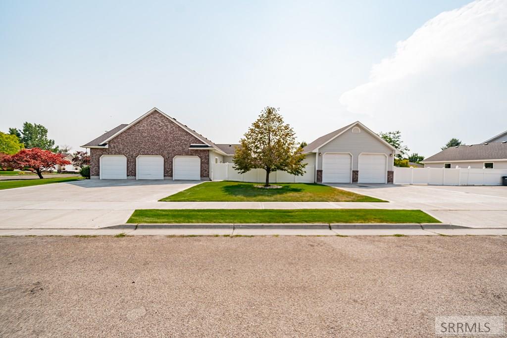 2855 Woodbridge Drive