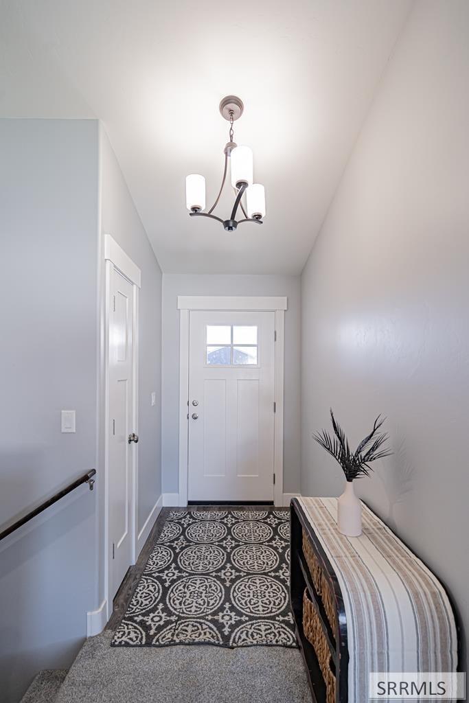 3816 N Catalina Avenue