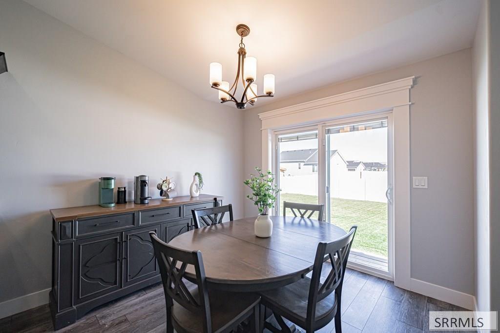 3816 N Catalina Avenue