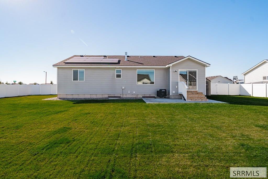 3816 N Catalina Avenue