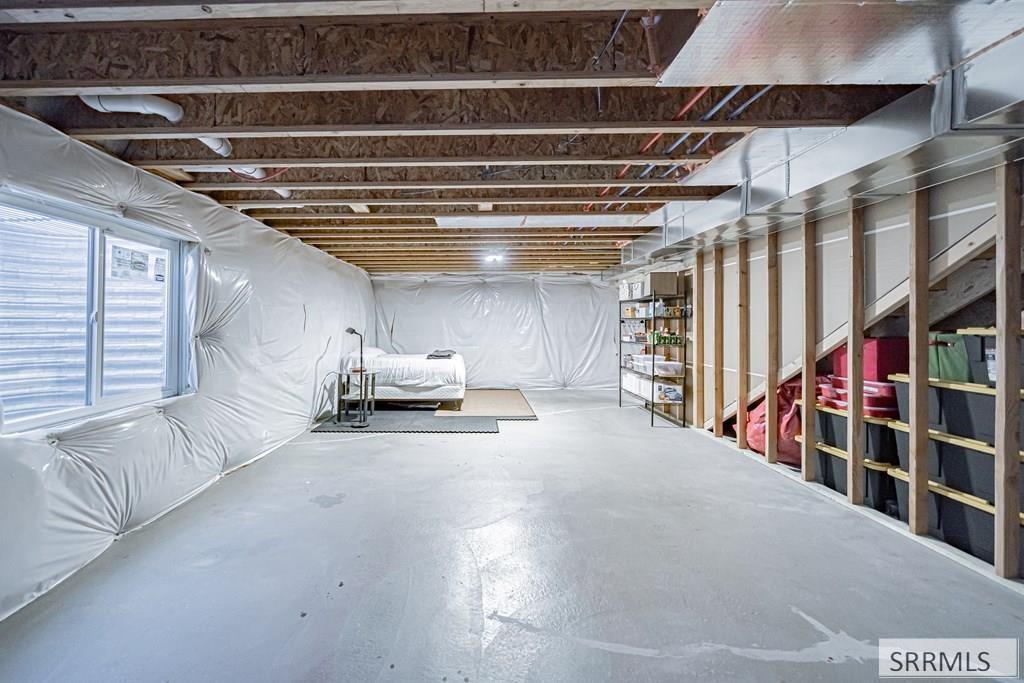 3816 N Catalina Avenue