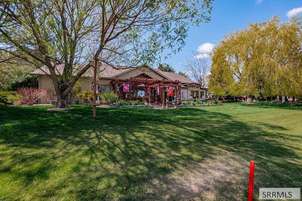 5640 Gleneagles Drive