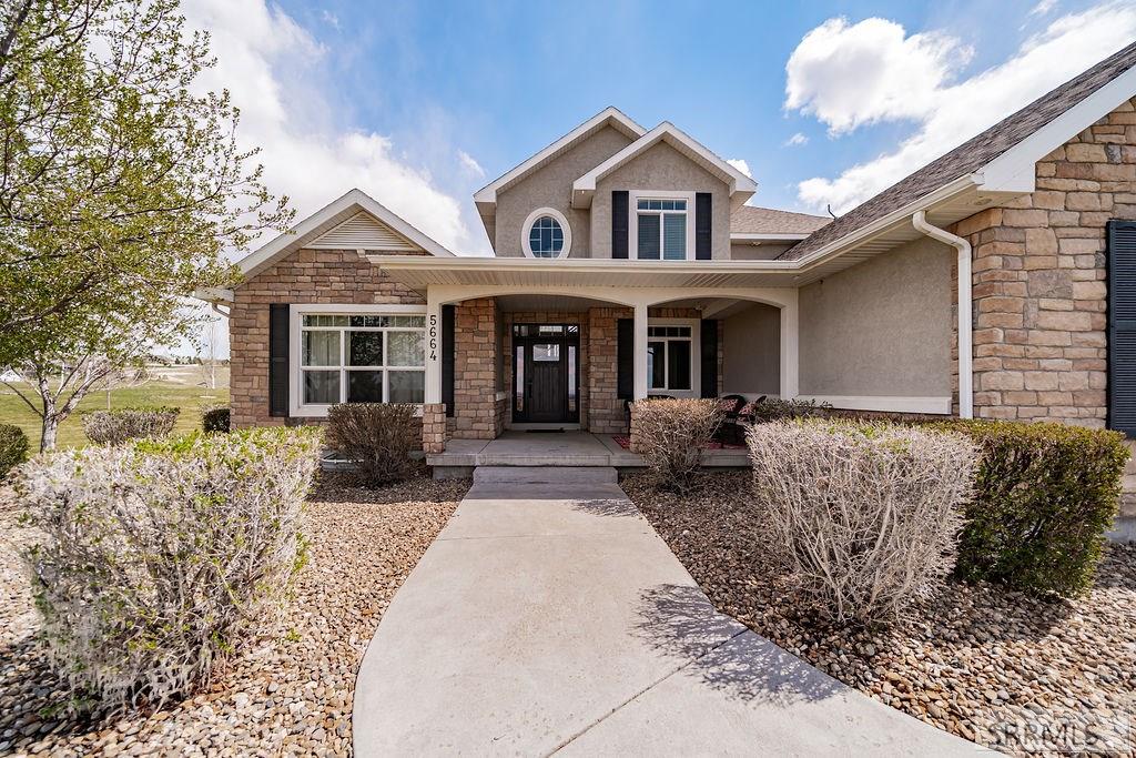 5664 E Sagewood Drive