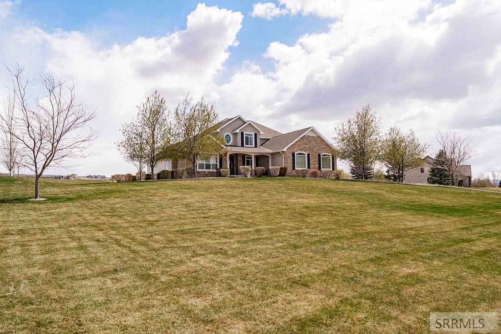 5664 E Sagewood Drive