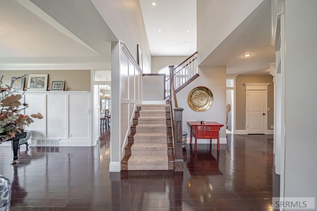 5664 E Sagewood Drive