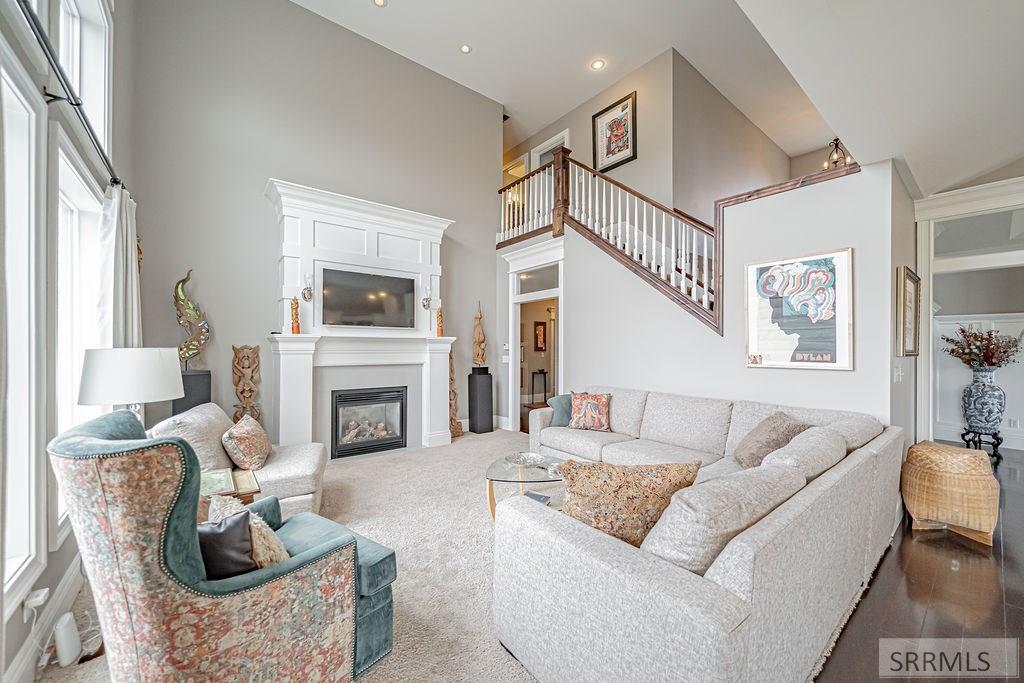 5664 E Sagewood Drive