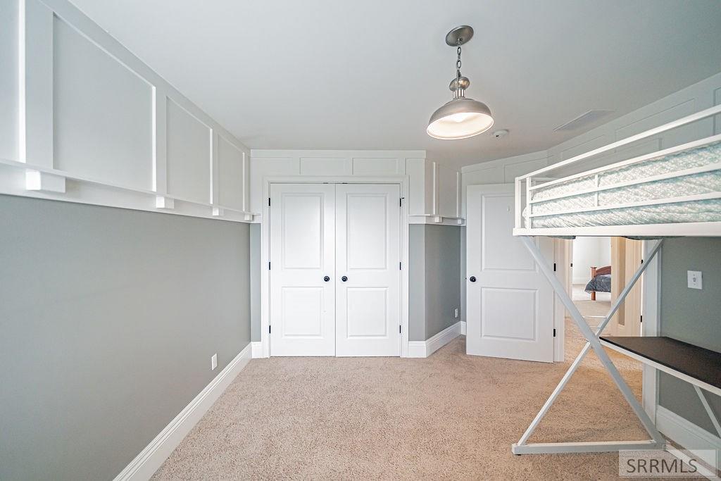 5664 E Sagewood Drive