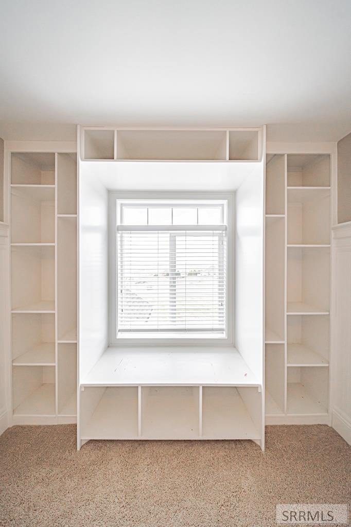 5664 E Sagewood Drive