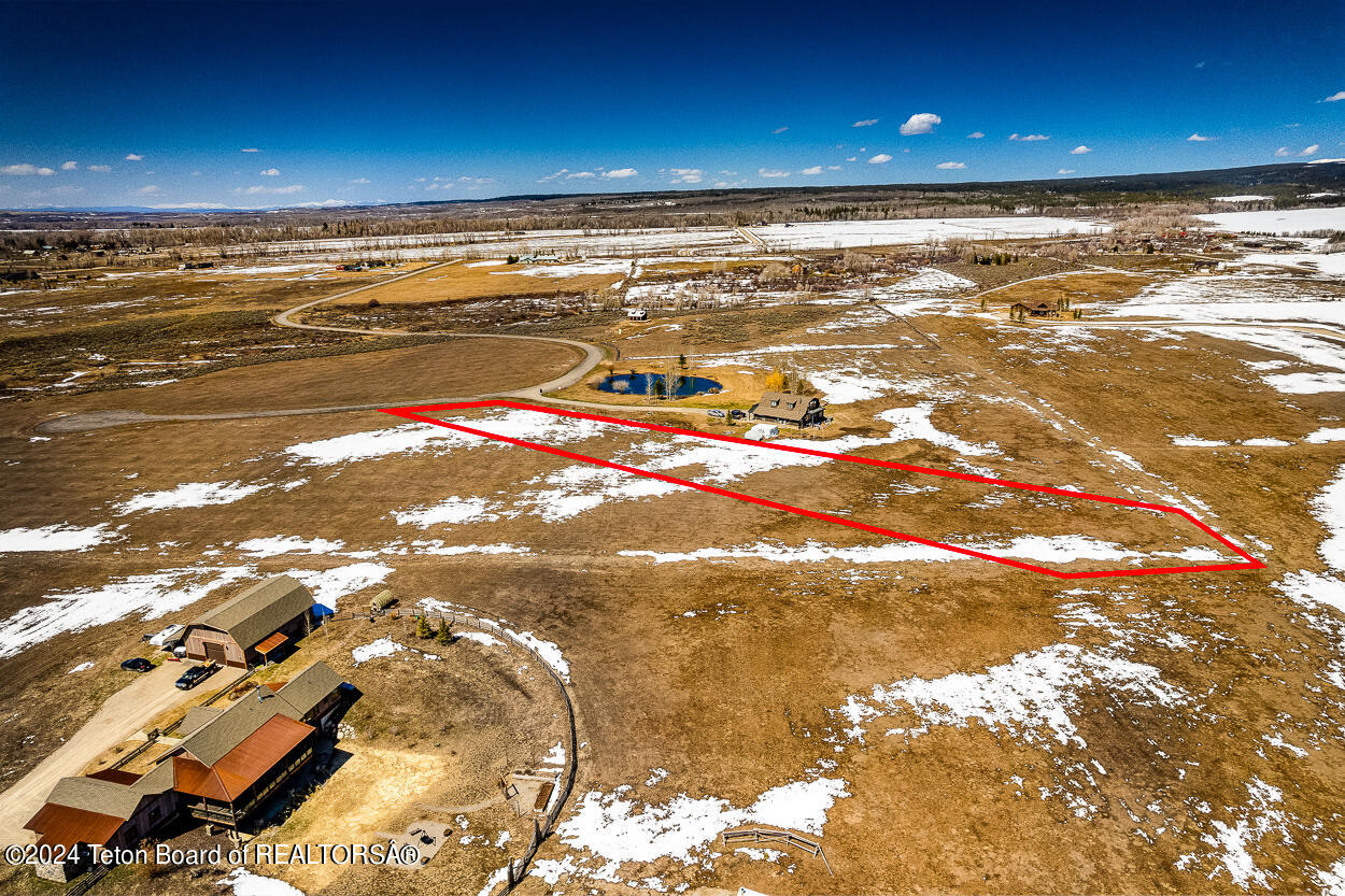 4581 SURPRISE VALLEY Road