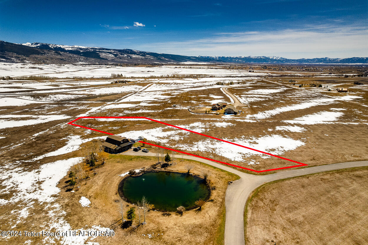 4581 SURPRISE VALLEY Road