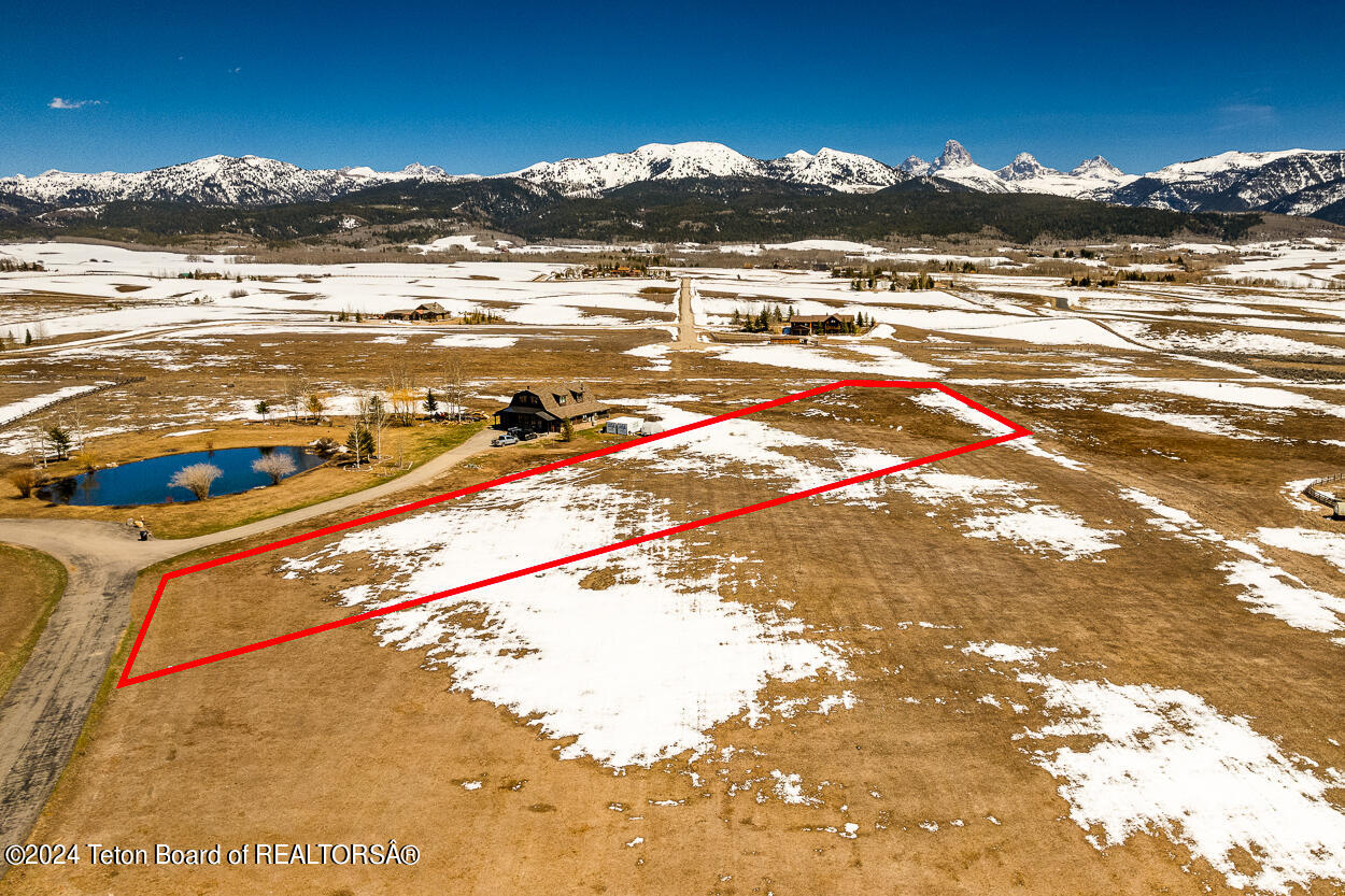 4581 SURPRISE VALLEY Road