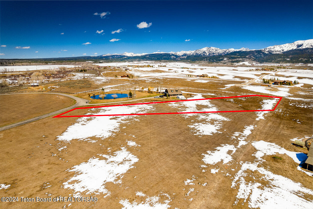 4581 SURPRISE VALLEY Road