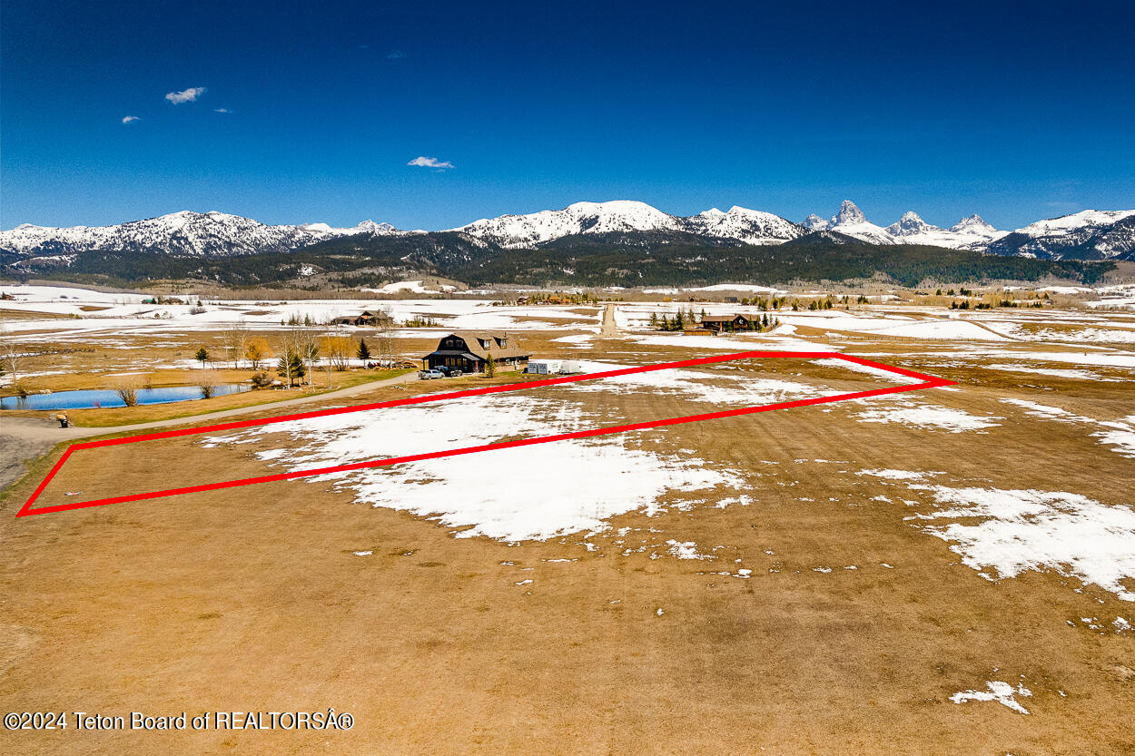 4581 SURPRISE VALLEY Road